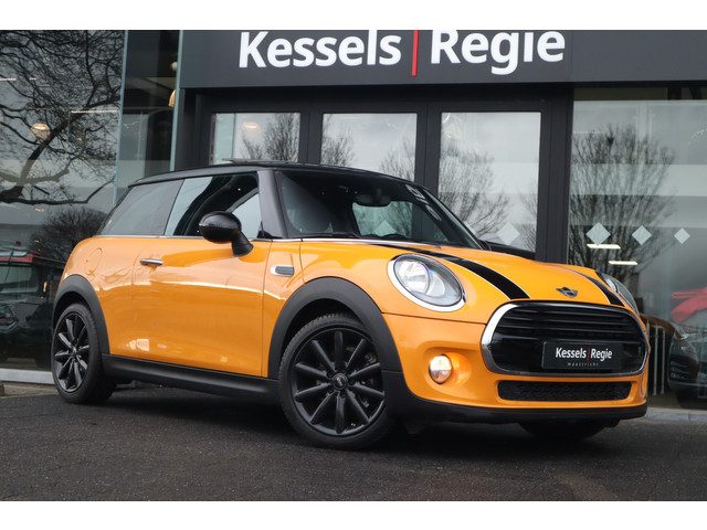 MINI Cooper Mini 1.5 Automaat Panorama 17" Sensoren Cruise Navi