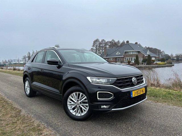 Volkswagen T-Roc 1.5 TSI Sport Virtual Cockpit / Camera / Trekhaak