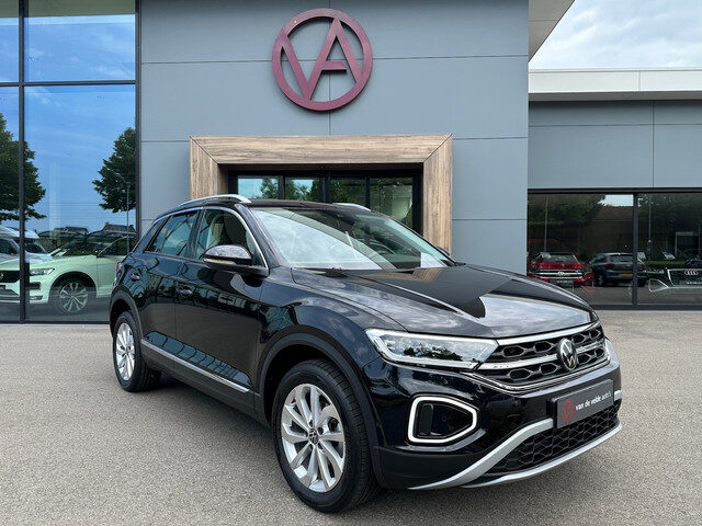 Volkswagen T-Roc 1.5 TSI 150pk DSG Style Carplay | Camera | Keyless | Elek. Achterklep | Rijklaar in
