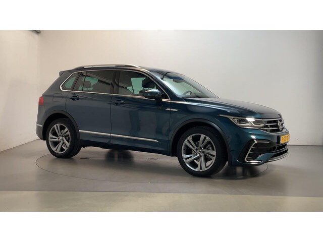 Volkswagen Tiguan 1.5 TSI 150pk DSG R-Line Business+ LED Panoramadak Camera Navigatie