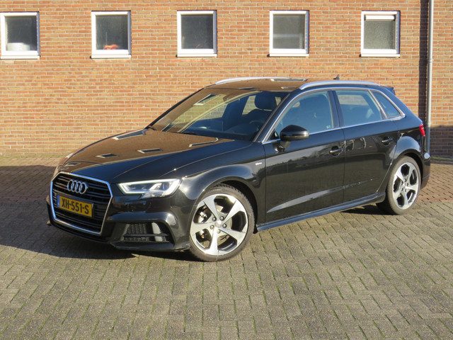 Audi A3 Sportback 1.5 TFSI 150Pk Autom Sport S Line Edition