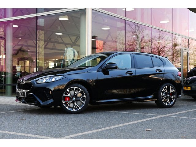 BMW 1 Serie 120 High Executive M Sport Automaat