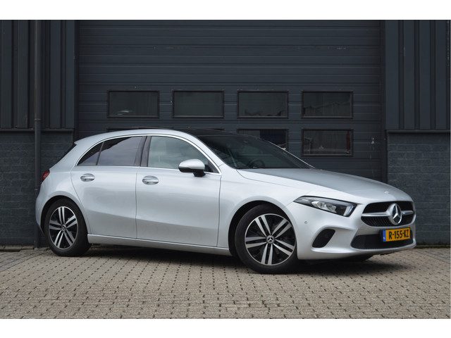 Mercedes-Benz A-Klasse 180 Luxury Line | PANO | ACC | CAM | KEYLESS | SFEERVERLICHTING |