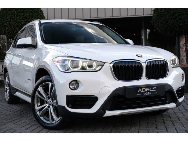 BMW X1 sDrive18i High Executive Automaat