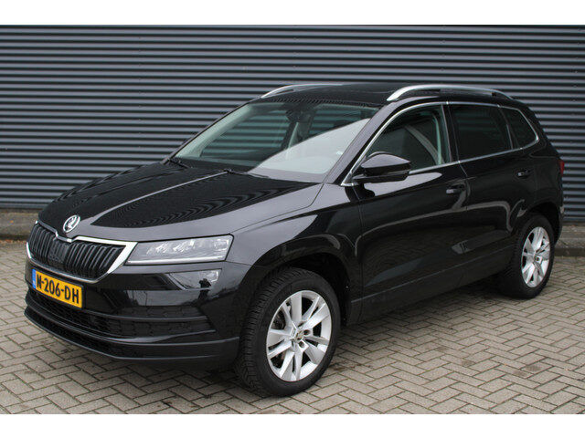 Škoda Karoq 1.5 TSI ACT Business Panoramdak Full-Led Camera DAB+