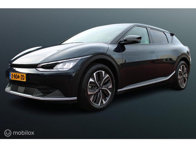 Kia EV6 Light Edition 58 kWh, 3 fasen, Stoel-stuurverwarming, Pdc voor + achter + Camera, Cruise, Cl