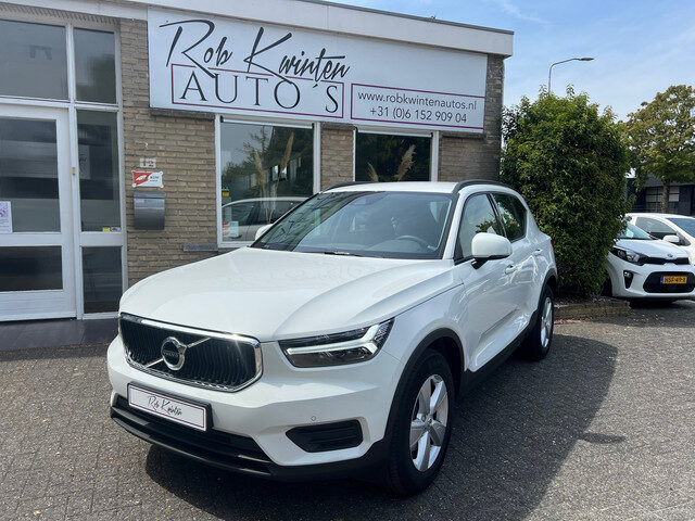 Volvo XC40 1.5 T2 Momentum