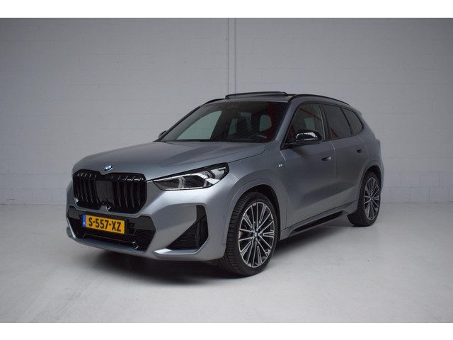 BMW X1 SDrive18i N-TYPE ORG.NED / NAP / CAMERA / HEAD-UP / EL.TREKHAAK / HARMAN-KARDON / SFEERVERLIC