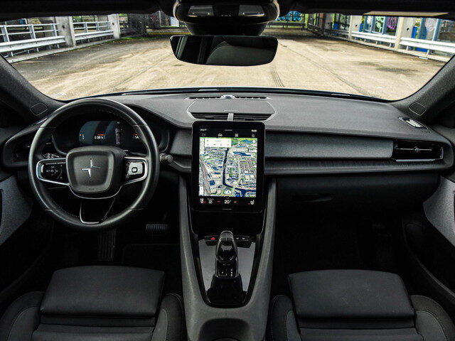 Polestar 2 Long Range Dual Motor Launch Edition 78kWh 408 PK Panoramadak Trekhaak ACC Harman/Kardon