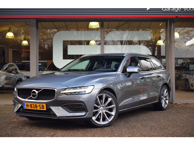 Volvo V60 2.0 T4 Momentum Pro met 19inch/Led/Carplay/Cruise