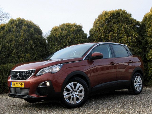 Peugeot 3008 1.2 PureTech Executive*Leder*Navi*Trekhaak*