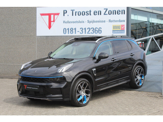 Lynk&Co 01 1.5 Panoramadak/360° Camera/Keyless/Lane assist/Adaptive cruise control/Navigatie/Apple c