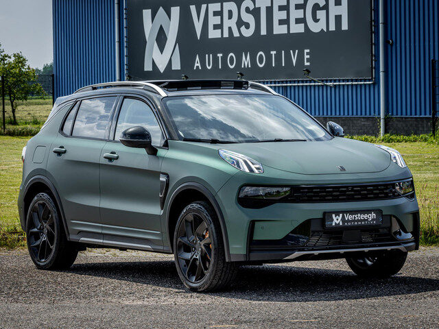 Lynk&Co 01 1.5 Plug-In Hybrid 262pk | Pine Green Matt | Blacked Out