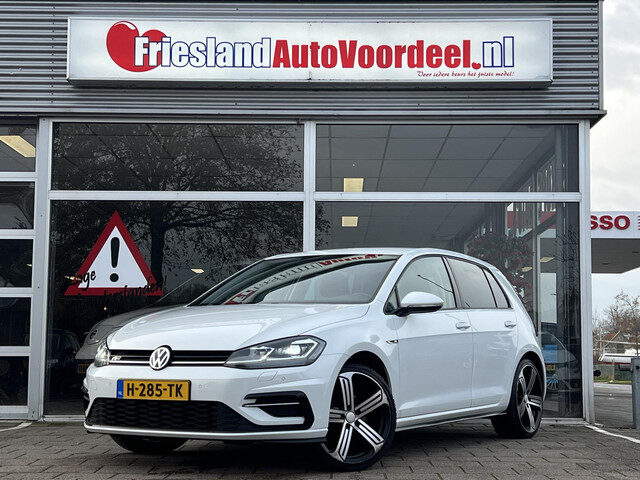 Volkswagen Golf 1.5 TSI Highline Business R