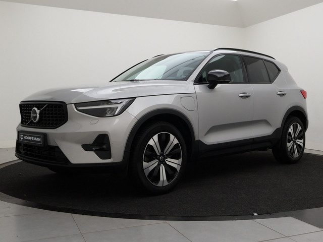 Volvo XC40 T4 PLUG-IN HYBRID ULTIMATE DARK SCHUIFDAK LEDER CAMERA HARMAN KA
