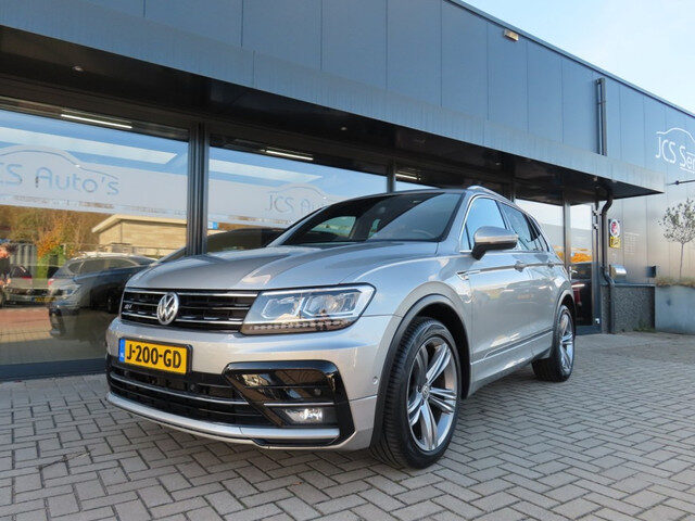 Volkswagen Tiguan 1.5 TSI DSG Highline Business R Pano Ecc Acc 2020