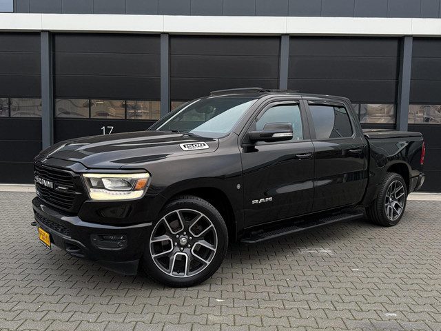 Dodge Ram 1500 5.7 V8 4x4 Crew Cab Laramie Big Horn | Luchtvering