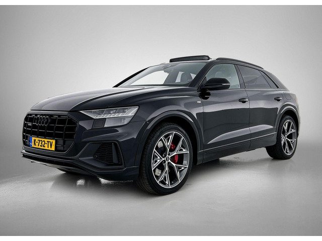 Audi Q8 60 TFSI e quattro Competition 462 PK