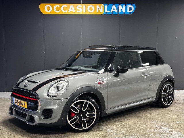 MINI Cooper Mini 2.0 John Works Chili|PANO|LEDER|HARMAN|CRUISE|STOELV|CAMERA|18INCH|