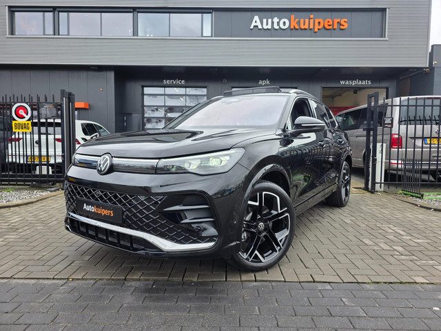Volkswagen Tiguan 1.5 eHybrid R-Line Edition | NIEUW | 2X VERWACHT IN DOLPHIN GREY & GRENADILLA BLAC