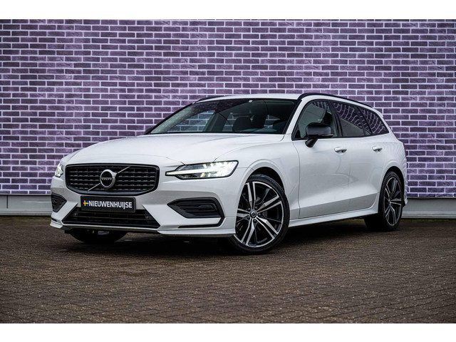 Volvo V60 2.0 B3 Momentum Advantage