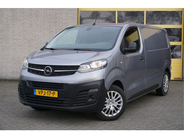 Opel Vivaro 1.5 CDTI 120PK! L2H1 Edition BJ2022 Audio installatie | Airco | Cruise control | Getint