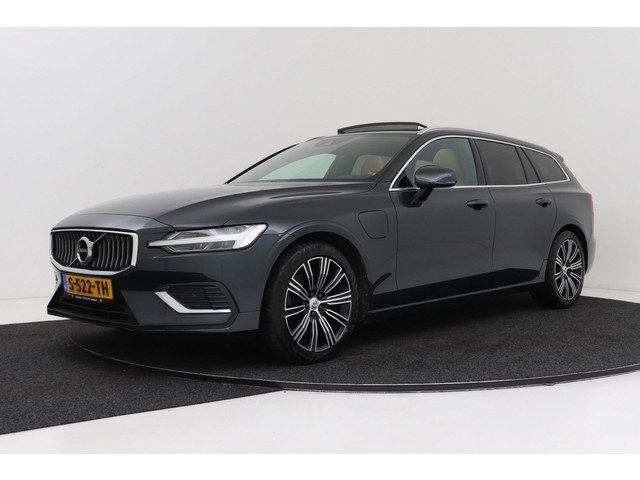 Volvo V60 2.0 T8 Twin Engine AWD Momentum Pro | Panoramadak | Camera | CarPlay | Comfortstoelen |