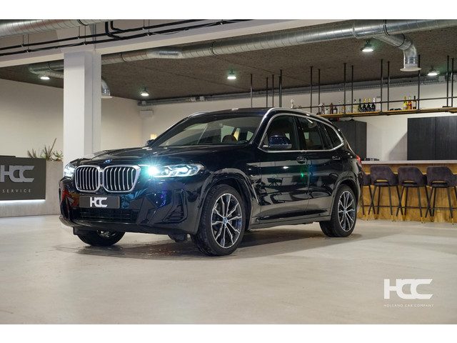 BMW X3 xDrive30e M Sport | Pano | Trekhaak | Individual
