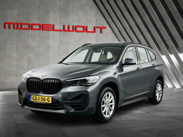 BMW X1 sDrive18i High Exe/Leder/Pano-dak/LED/Stuurv+Stoelv/Climate /Navi