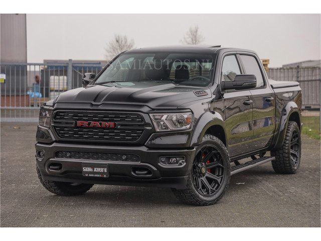 Dodge Ram Pick-Up SPORT | 5.7 V8 4x4 HEMI | PANORAMA DAK | GROOTSCHEM 12 INCH | LPG | Diamond Black