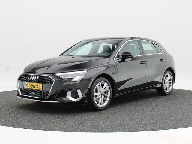 Audi A3 Sportback 40 TFSi e Business edition 204 Pk Automaat