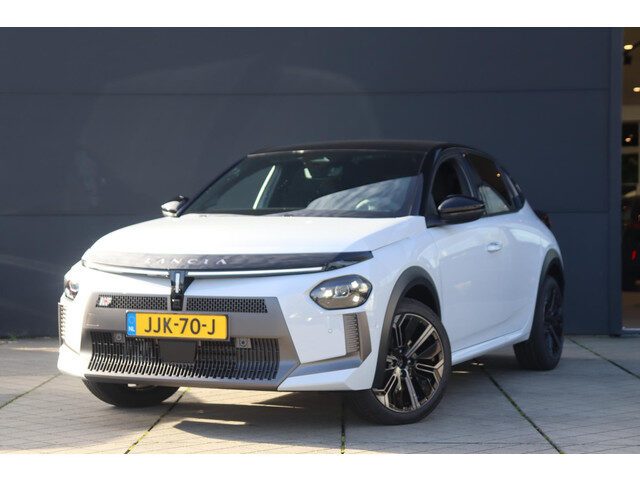 Lancia Ypsilon 1.2 Turbo Hybrid HF Line