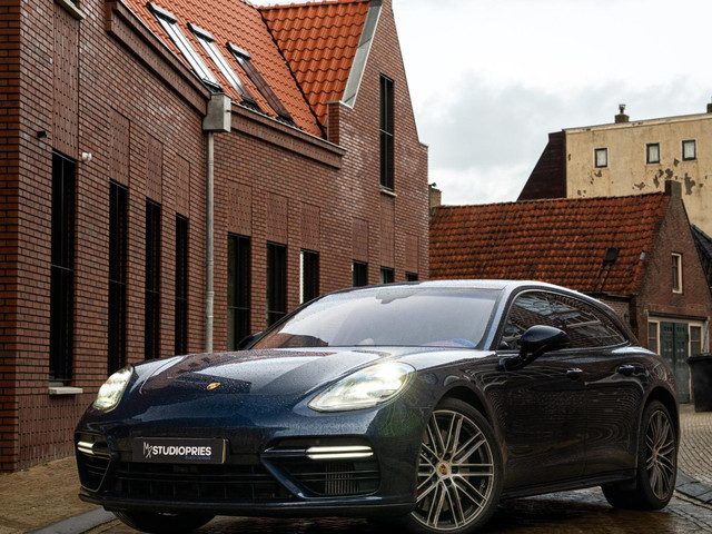 Porsche Panamera Sport Turismo 4.0 Turbo