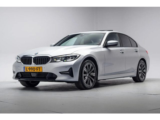 BMW 3 Serie 320i 183pk Executive Sport Line Aut. [ Schuifdak LED Adapt.cruise Stoelverwarming ]