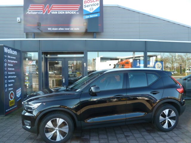 Volvo XC40 T3 163pk Geartronic Business Pro CAMERA TREKHAAK - eerste EIGENAAR