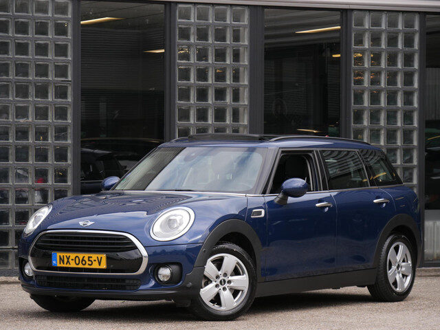 MINI Clubman 1.5 COOPER/ PANORAMADAK/ PDC V+A/ AFN. TREKHAAK/