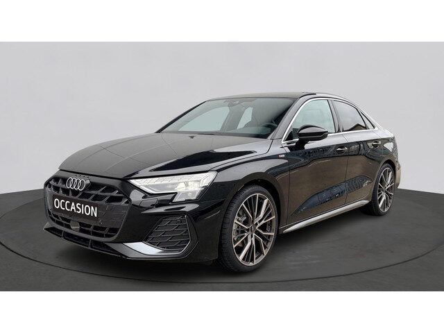 Audi A3 Limousine 30 TFSI 116Pk S Edition / Stoelverwarming / Camera / 19'' LMV