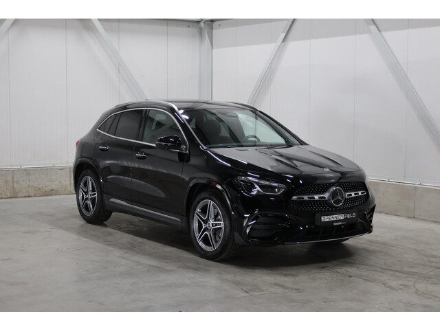 Mercedes-Benz GLA 200 AMG Line