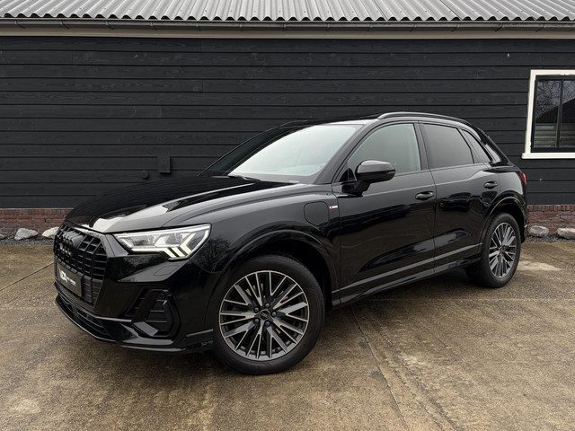 Audi Q3 45 TFSI e S edition