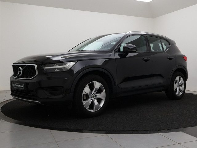 Volvo XC40 T2 AUT(8) MOMENTUM NAVI BLUETOOTH CAMERA PARK ASSIST