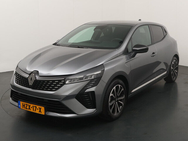 Renault Clio techno full hybrid E-Tech 145