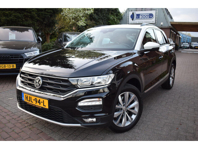 Volkswagen T-Roc 1.5 TSI Sport 150 PK ADAP CRUISE/CARPLAY/CAMERA/AIRCO-ECC/PDC V+A/TREKH/6 BAK/LMW 1