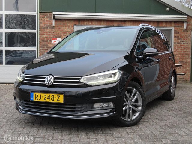 Volkswagen Touran 1.4 TSI Highline Business|7-zitplaatsen|Camera|Stoelverwarming|El Achterklep.