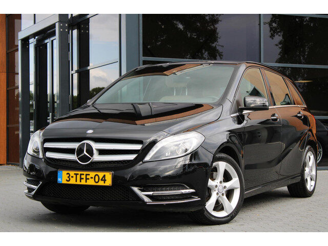 Mercedes-Benz B-Klasse 180 Prestige | Leder | Memory | Trekhaak