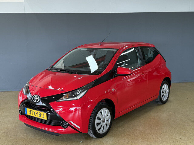 Toyota Aygo 1.0 VVT-i x-play | Airco