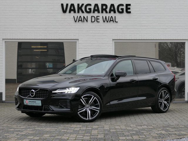 Volvo V60 2.0 T8 Plug-in hybrid AWD Plus Dark