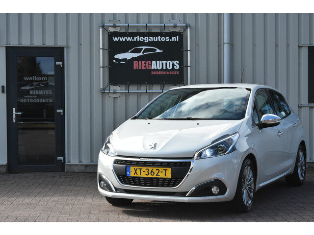 Peugeot 208 1.2 PureTech Blue Lease Allure B.J. 2019