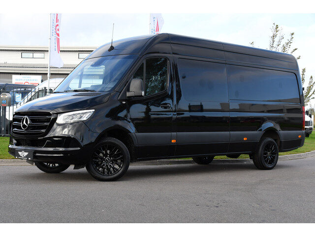 Mercedes-Benz Sprinter 317 1.9 CDI L3H2 RWD Black Edition
