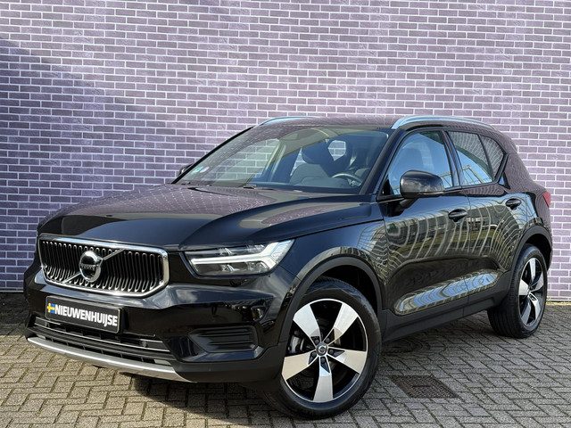Volvo XC40 1.5 T2 Momentum Business