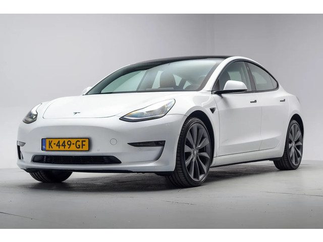 Tesla Model 3 Long Range AWD 75 kWh [ Panorama Leder Autopilot ]